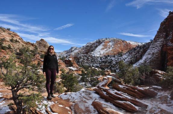 Caminhando pelas inesquecíveis paisagens do Zion National Park, em Utah, nos Estados Unidos